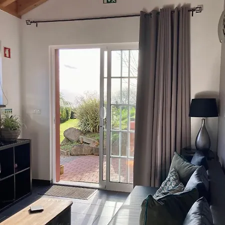 Casinhas * Praia do Almoxarife